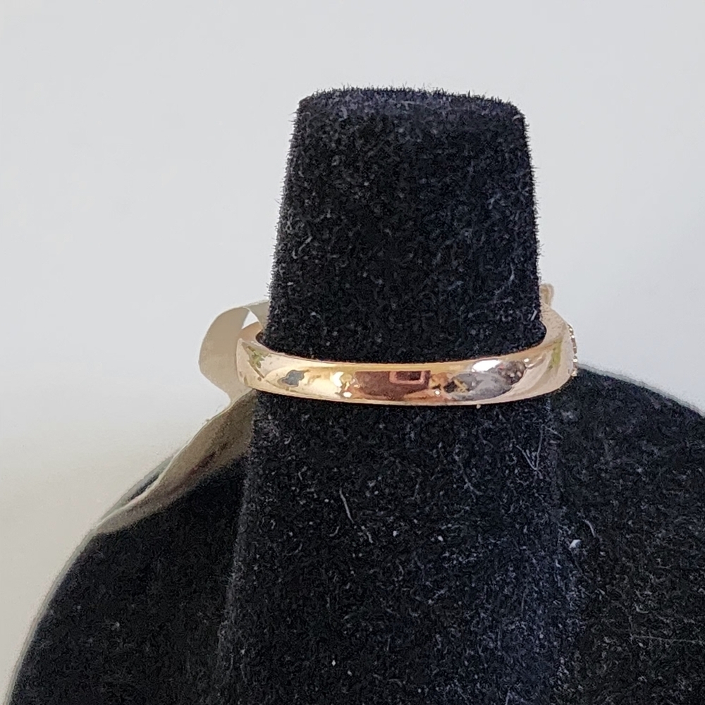 Gold Filled Ring with Simulated Blue Topaz Stone - Picture 6 of 10